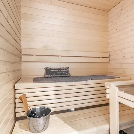 דירה Beautiful 105 M2 Sd-house Pt With 3 Bedrooms, Free Parking And Sauna *