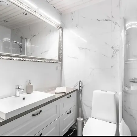 דירה Beautiful 105 M2 Sd-house Pt With 3 Bedrooms, Free Parking And Sauna *