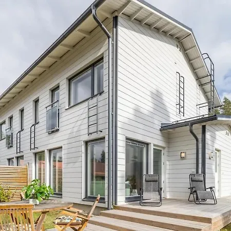 דירה Beautiful 105 M2 Sd-house Pt With 3 Bedrooms, Free Parking And Sauna הלסינקי